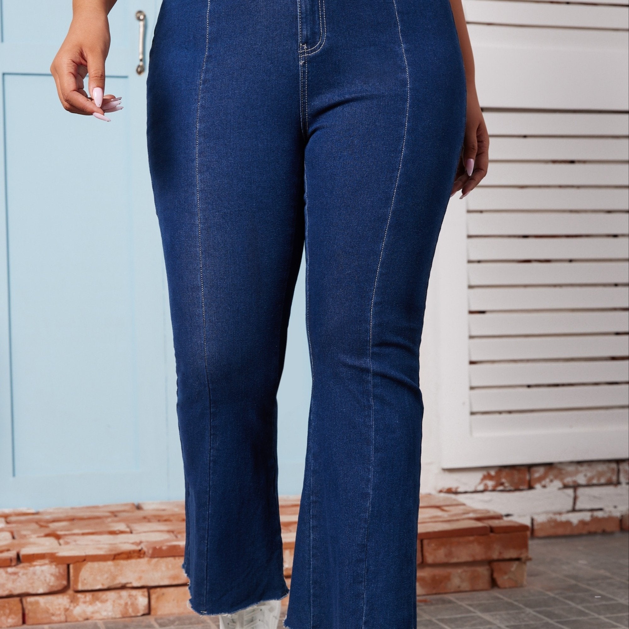 Women's Plus High Rise Flared Leg Jeans