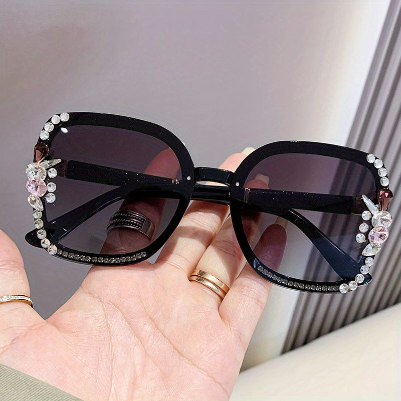 Geometric Frame Polarized Sunglasses for Stylish Look