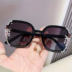 Geometric Frame Polarized Sunglasses for Stylish Look