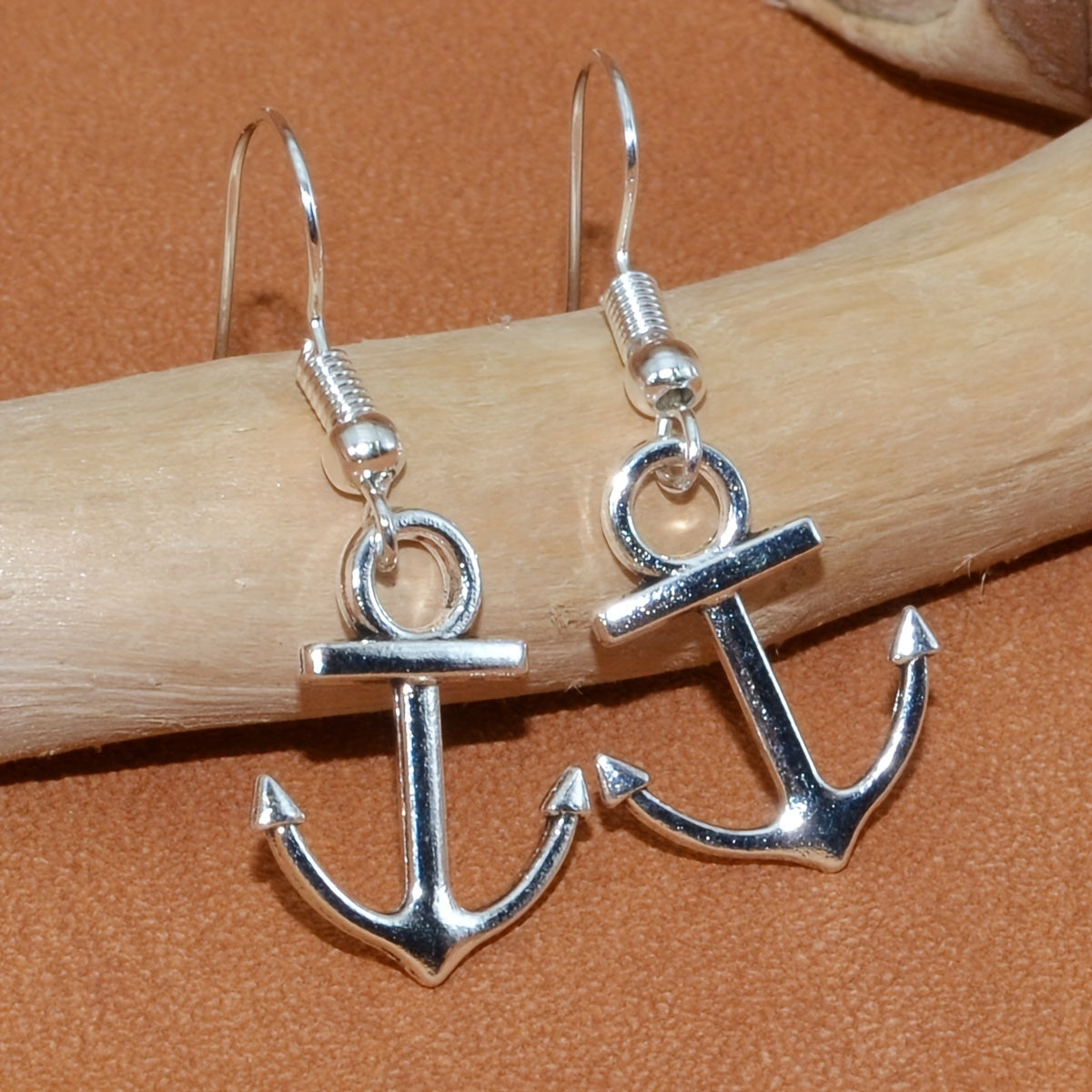 Retro Silvery Anchor Earrings & Fashionable Jewelry for Women