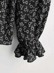  Casual Blouse Ditsy Print Lantern Sleeve V Neck Peplum Top