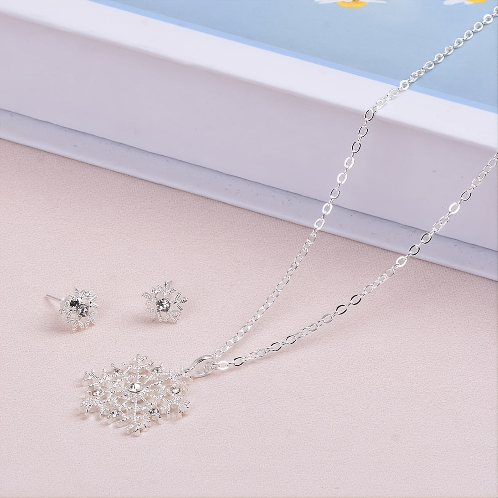 3pcs Silver Snowflake Necklace & Earrings Set