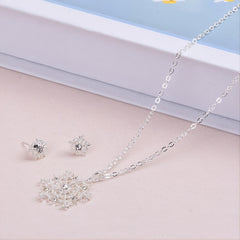 3pcs Silver Snowflake Necklace & Earrings Set