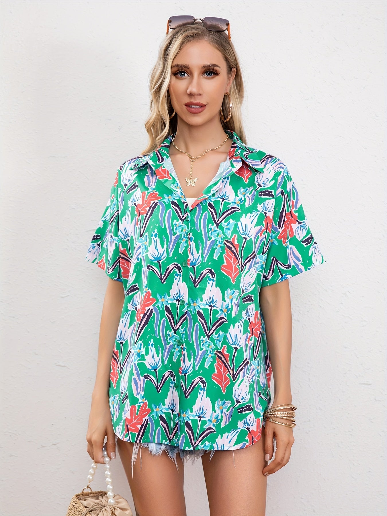  Vacay Blouse Women's Plus Allover Print Short Sleeve