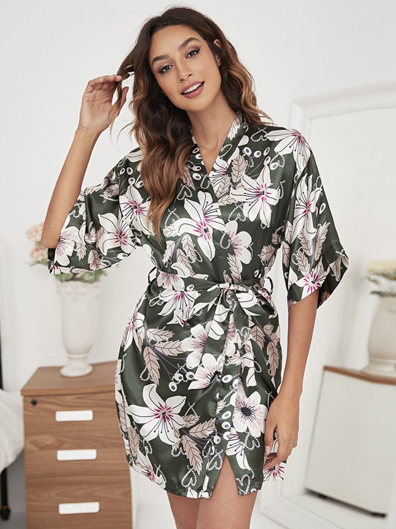 Floral Print Short Sleeve Satin Robe