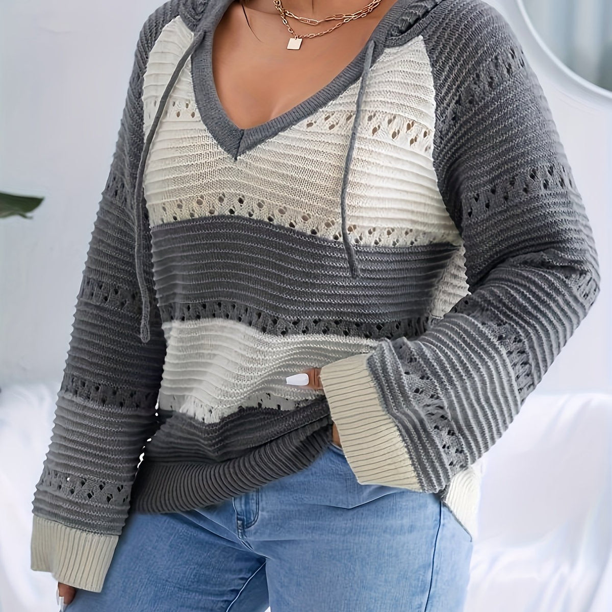  Colorblock Long Sleeve V Neck Hooded Drawstring Sweater