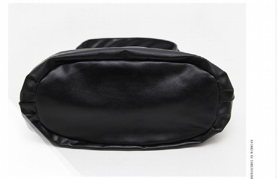 European American Large Capacity Shoulder Bag