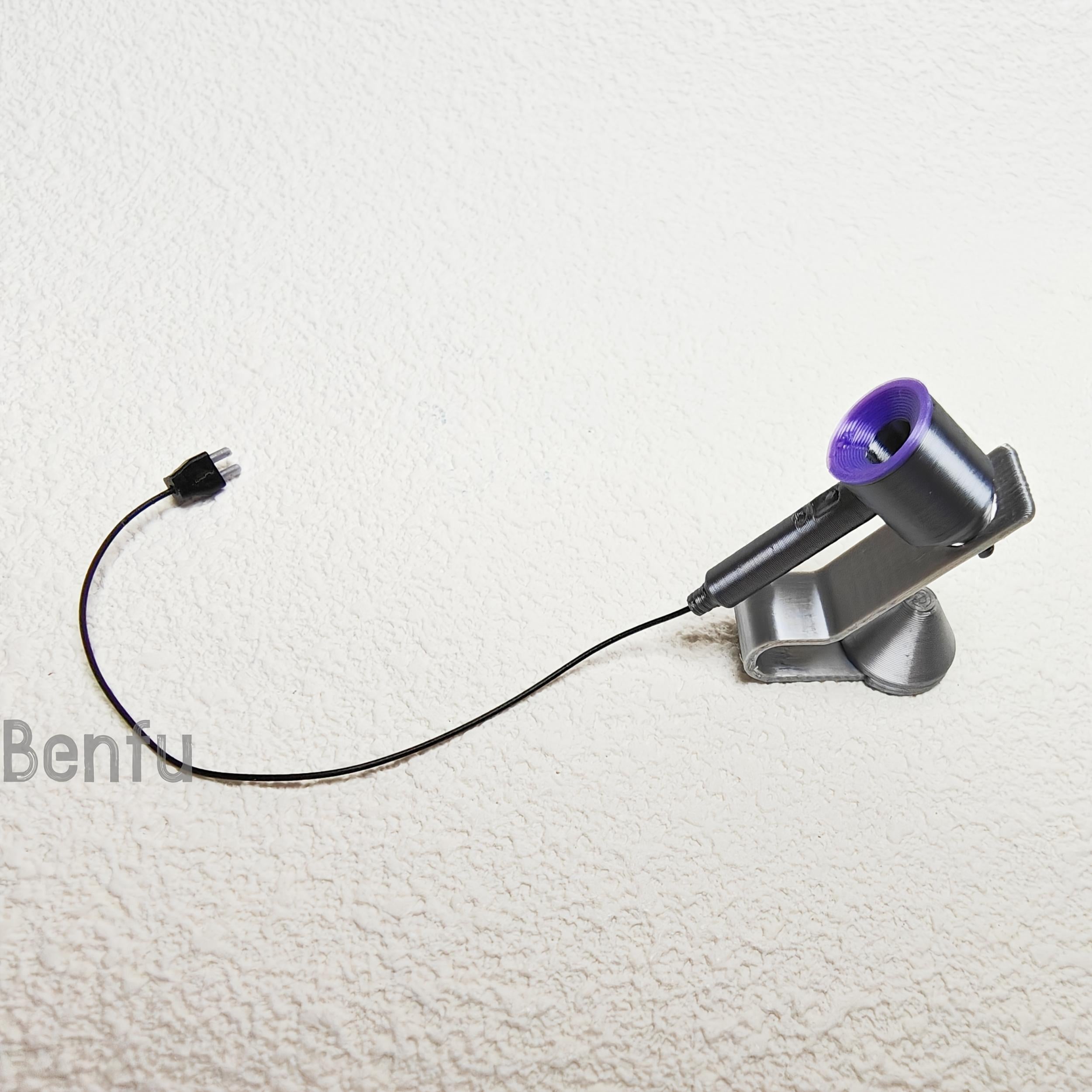 Mini Hair Dryer Dollhouse Accessory 4 Colors Non Electric Compact Size
