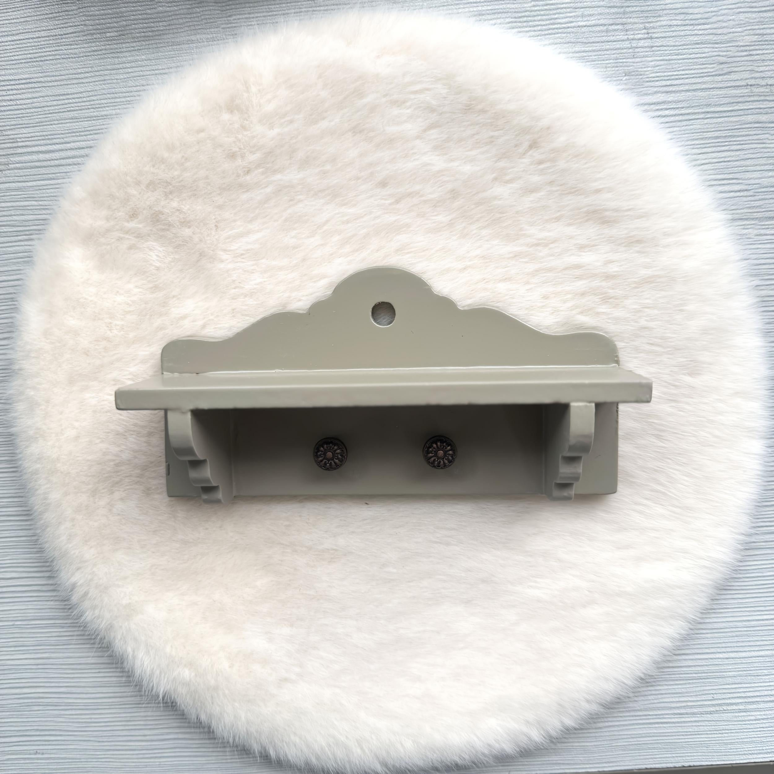 European Style Wooden Bathroom Wall Hangers Mini Shooting Props