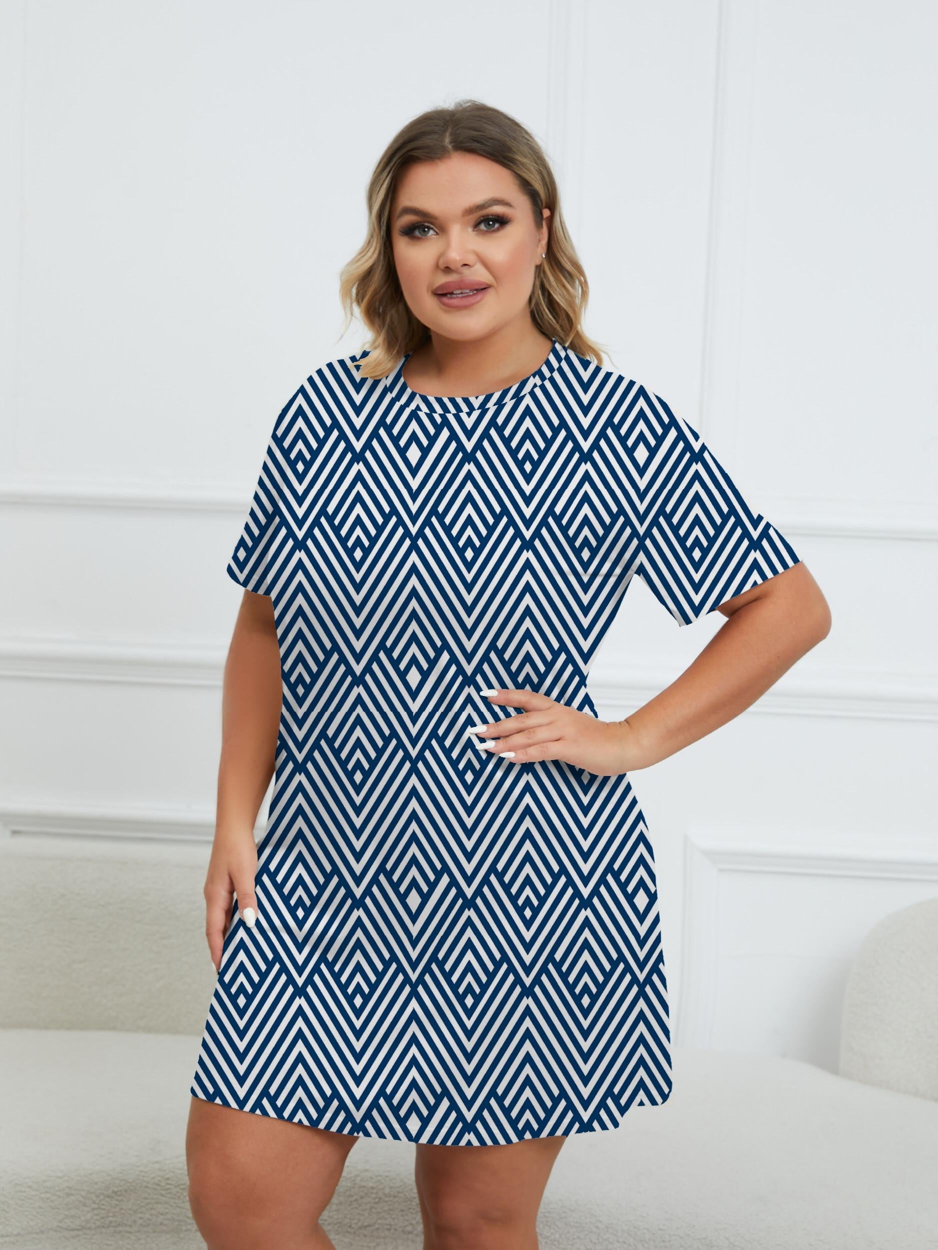  Geometric Print Round Neck Dress