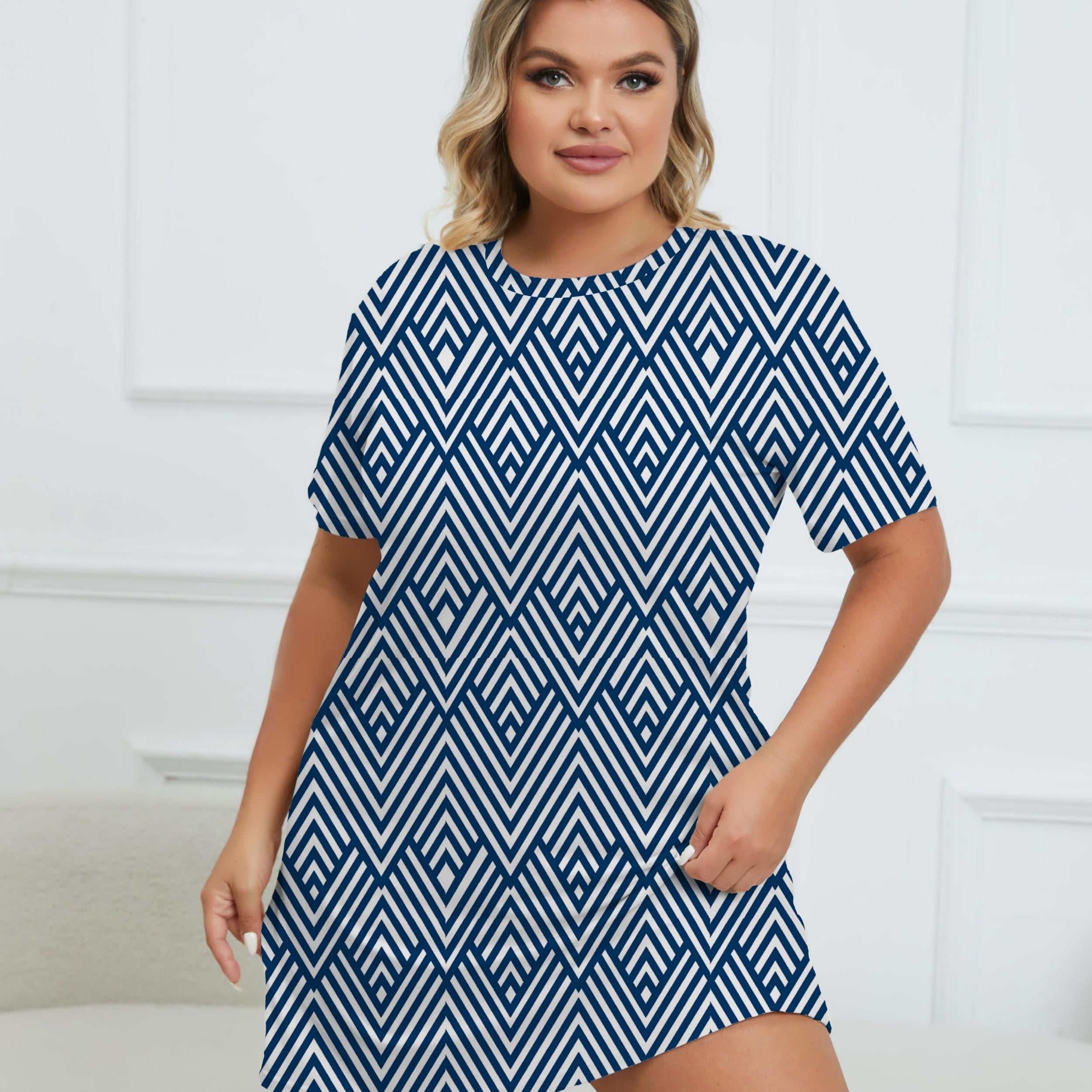  Geometric Print Round Neck Dress
