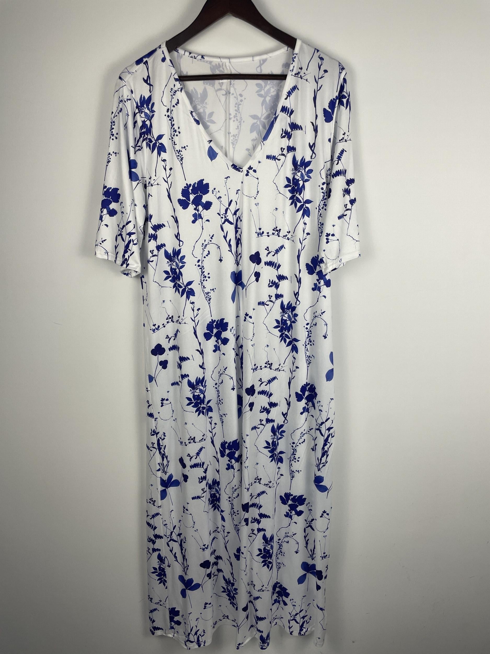  Floral Print V Neck Maxi Dress