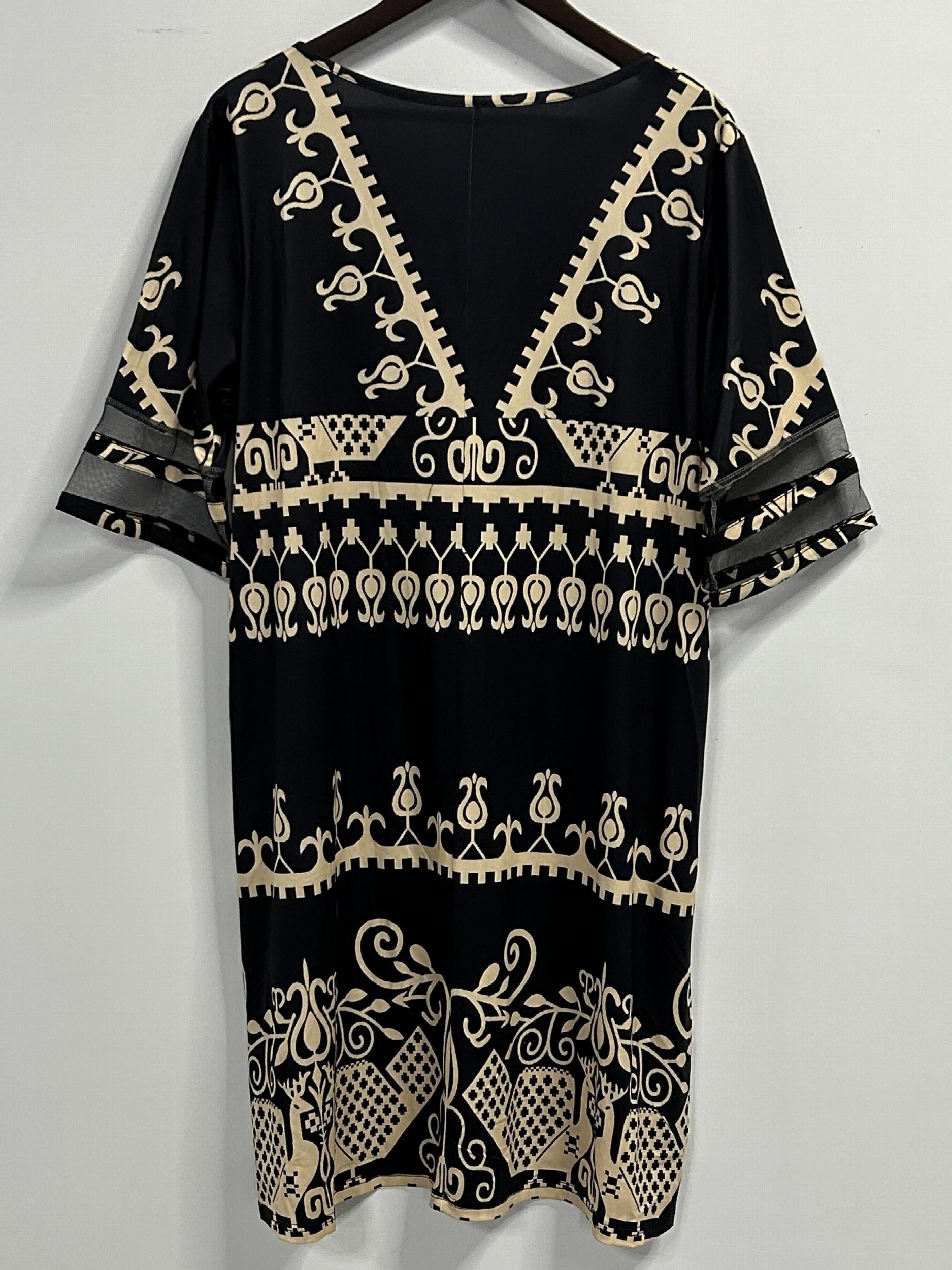  Boho Dress Women's Mesh Half Sleeve Notched Neck Dress With Pockets