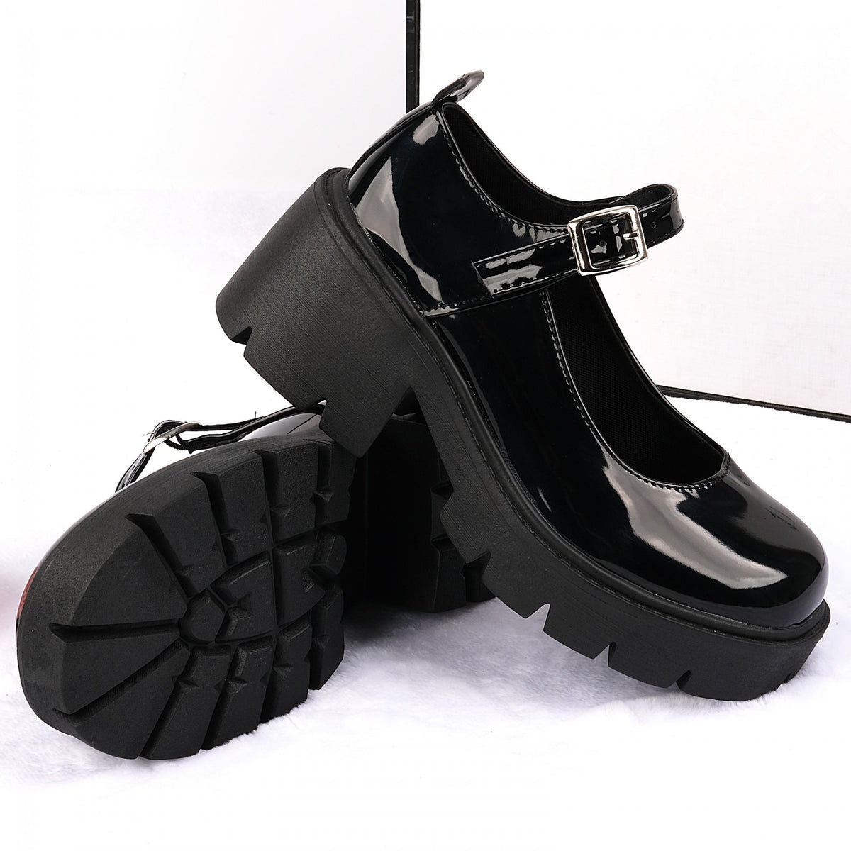 Women's Patent Mary Janes Round Toe Buckle Platform Shoes
