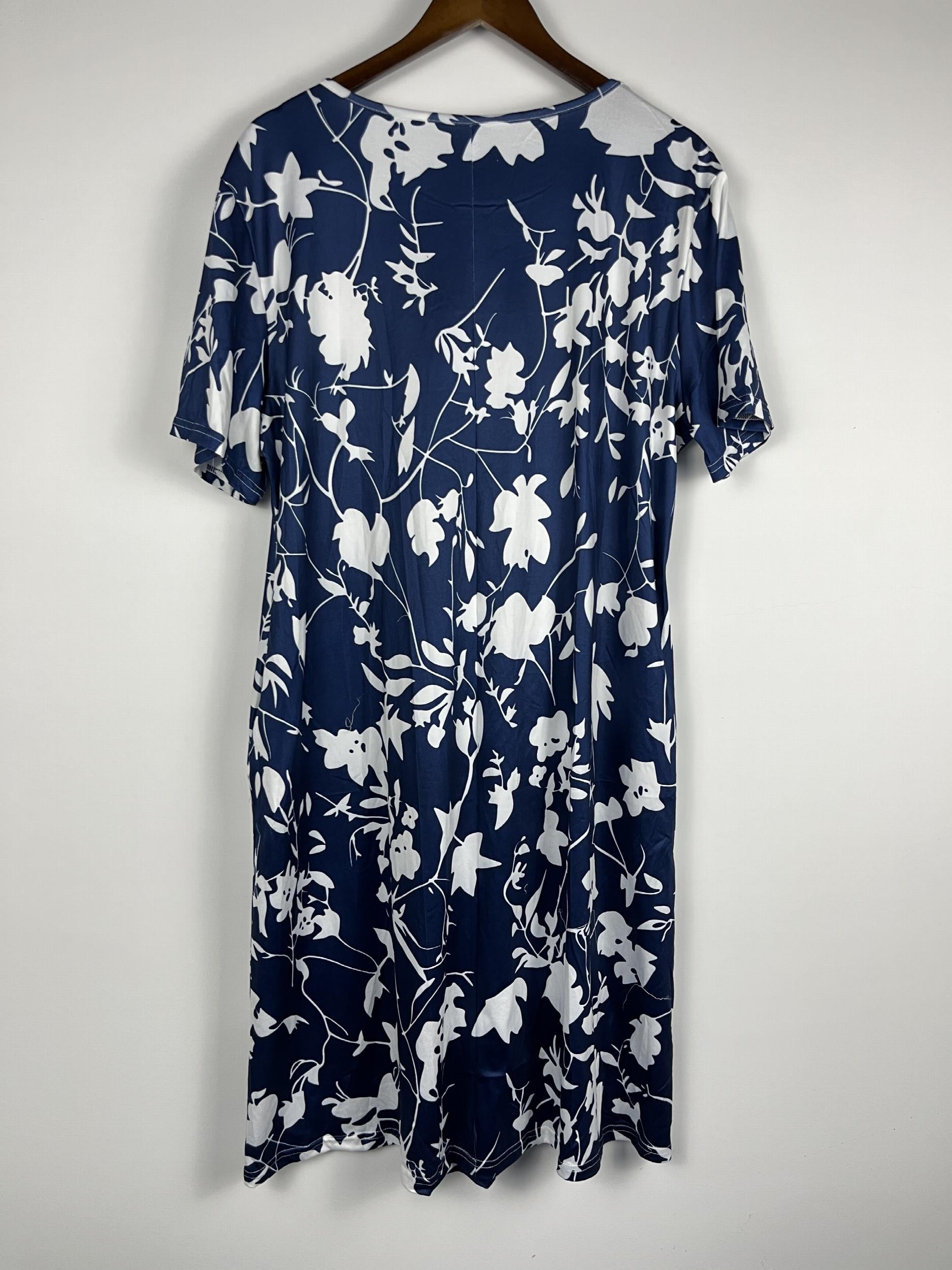  Floral Print Pleated Short Sleeve Midi Dress with Pockets