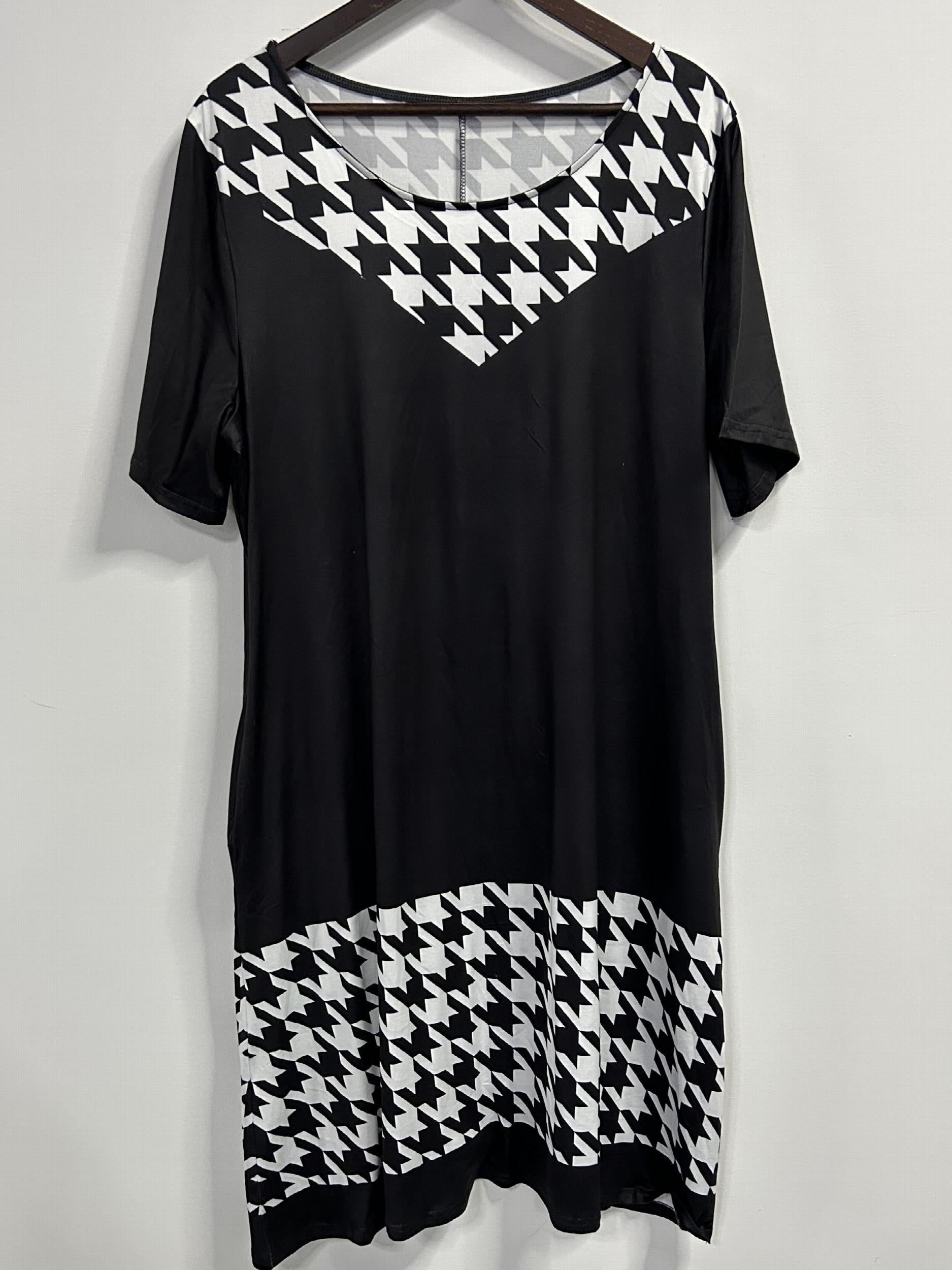  Houndstooth Print Short Sleeve Dress with Pockets