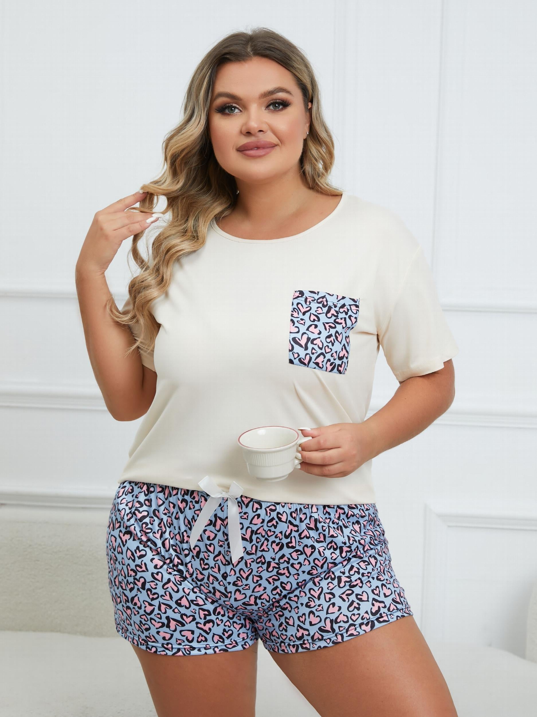  Leopard Heart Print Pajama Set Women's Casual Tee & Shorts