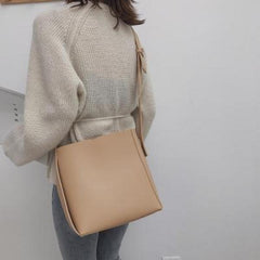 Retro Ladies PU Bucket Bag Large Capacity Commuter Shoulder Bag