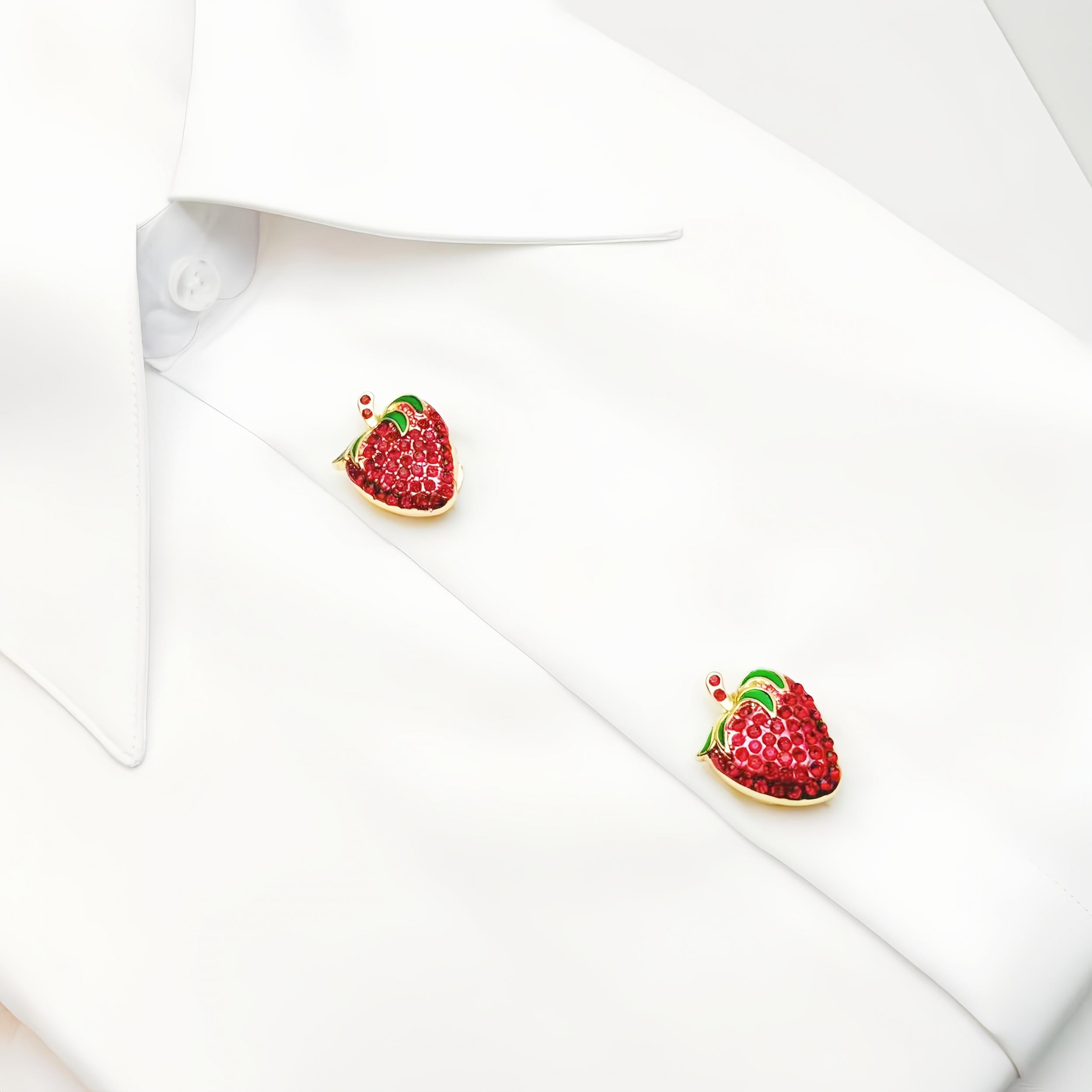 2pcs Strawberry Rhinestone Button Cover for Shirt Decoration