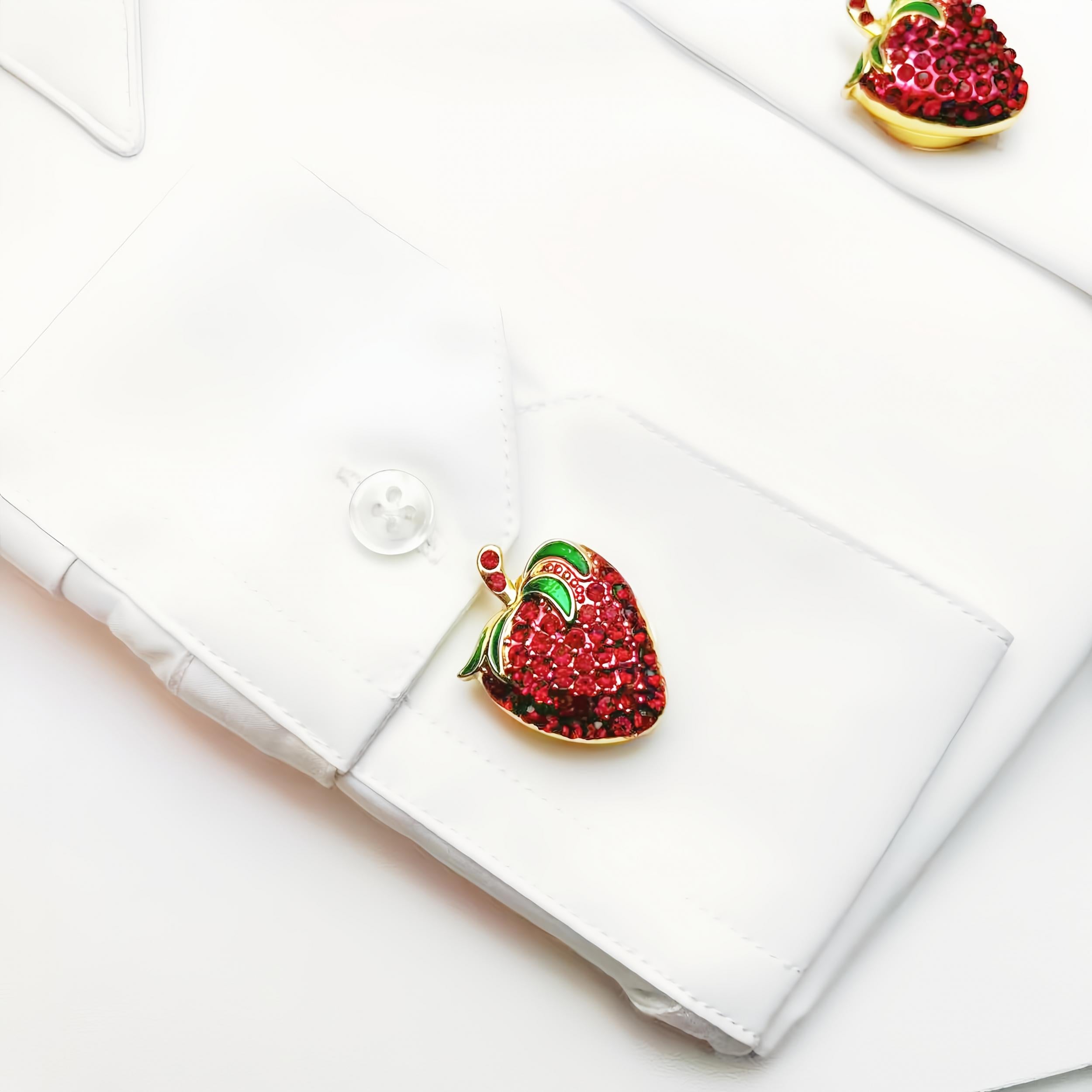 2pcs Strawberry Rhinestone Button Cover for Shirt Decoration