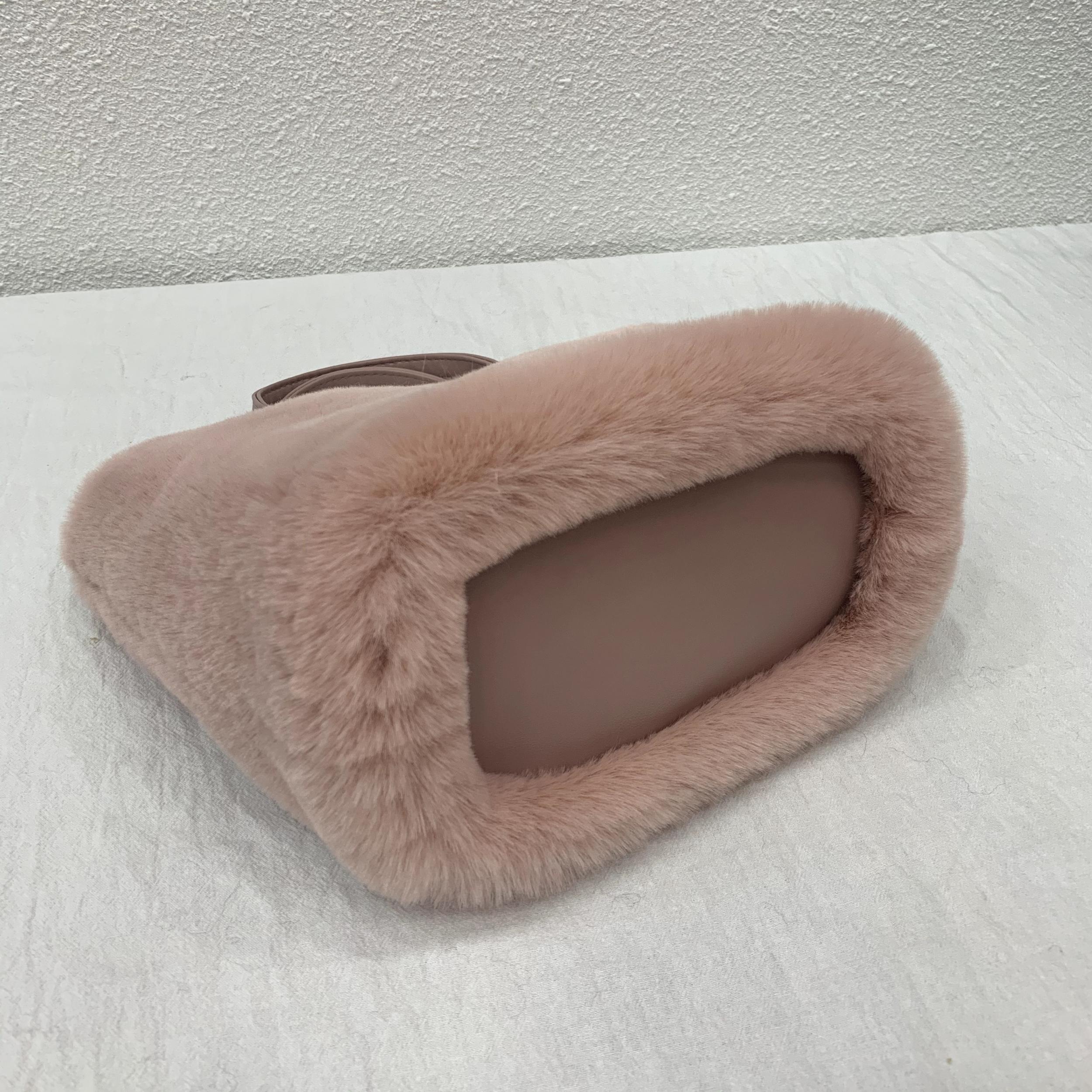 Women's Faux Fur Shoulder Bag Winter Plush Tote Clutch